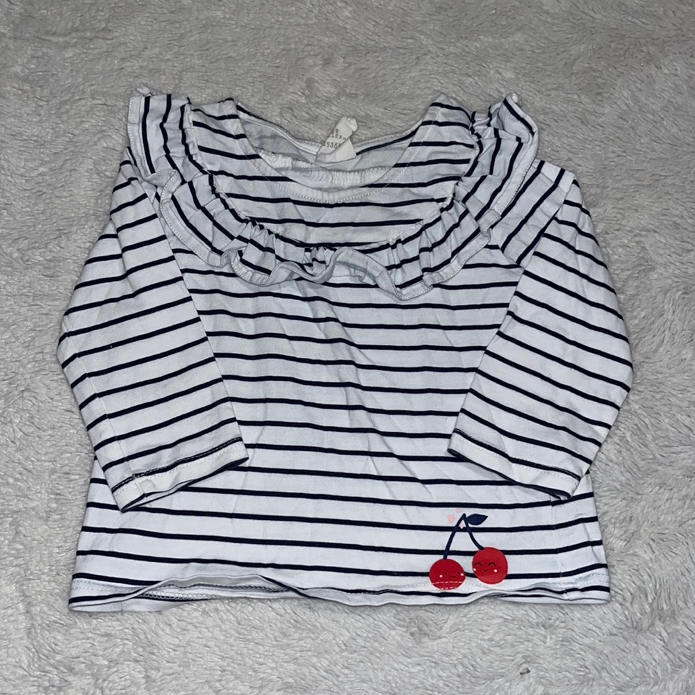 (3 for $10) H&M cherry top 🍒